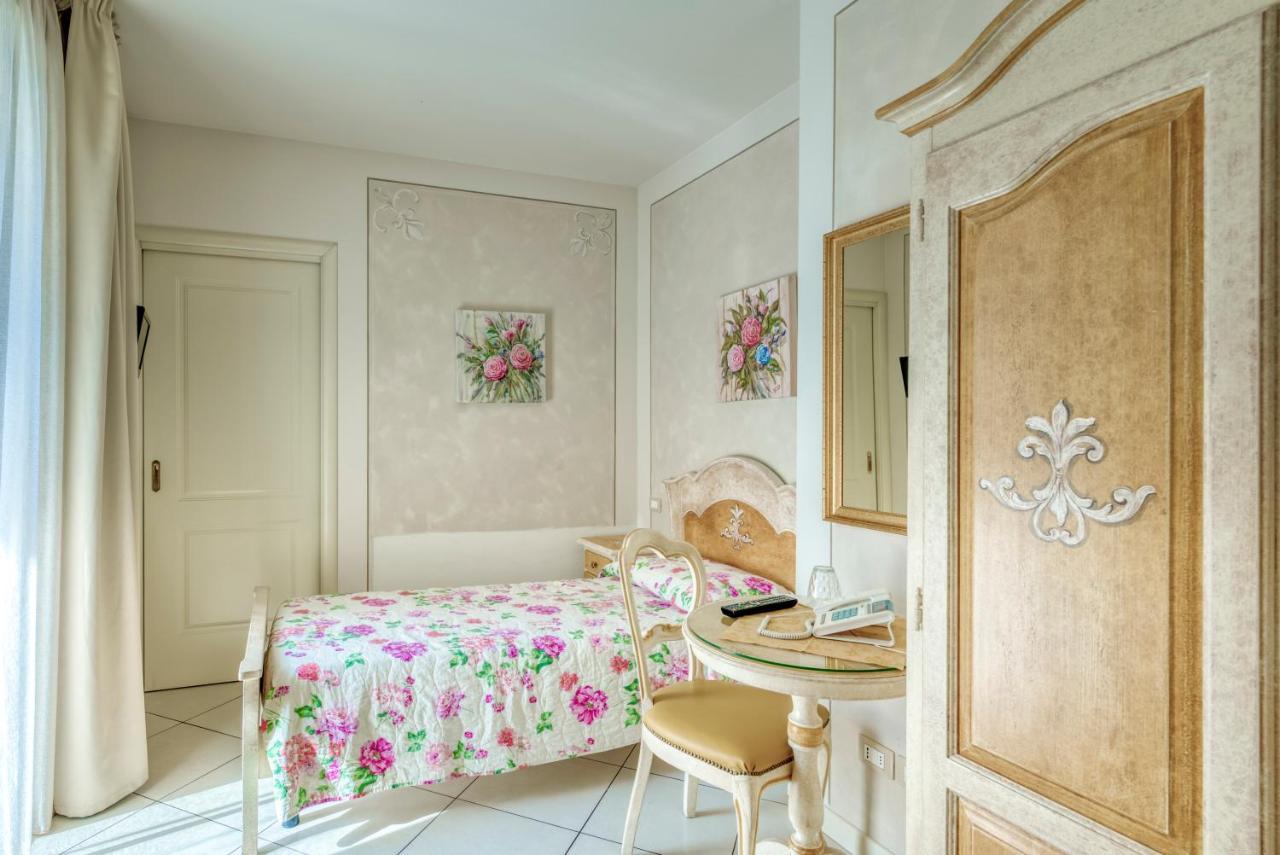 Villa Liberty Boario Terme Eksteriør bilde